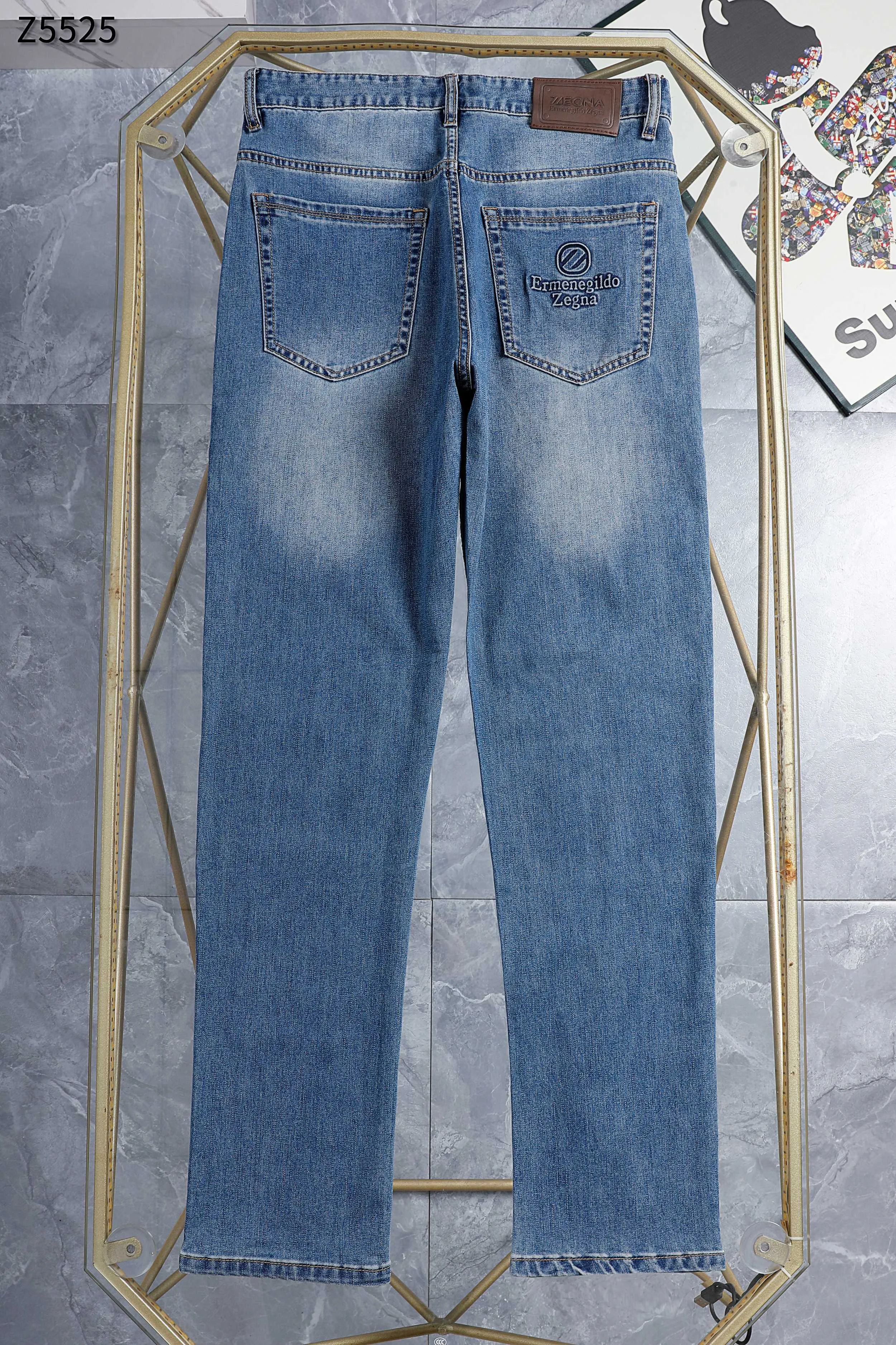 / ：Z 5525 Size：29 42 ： ， ， ， 。